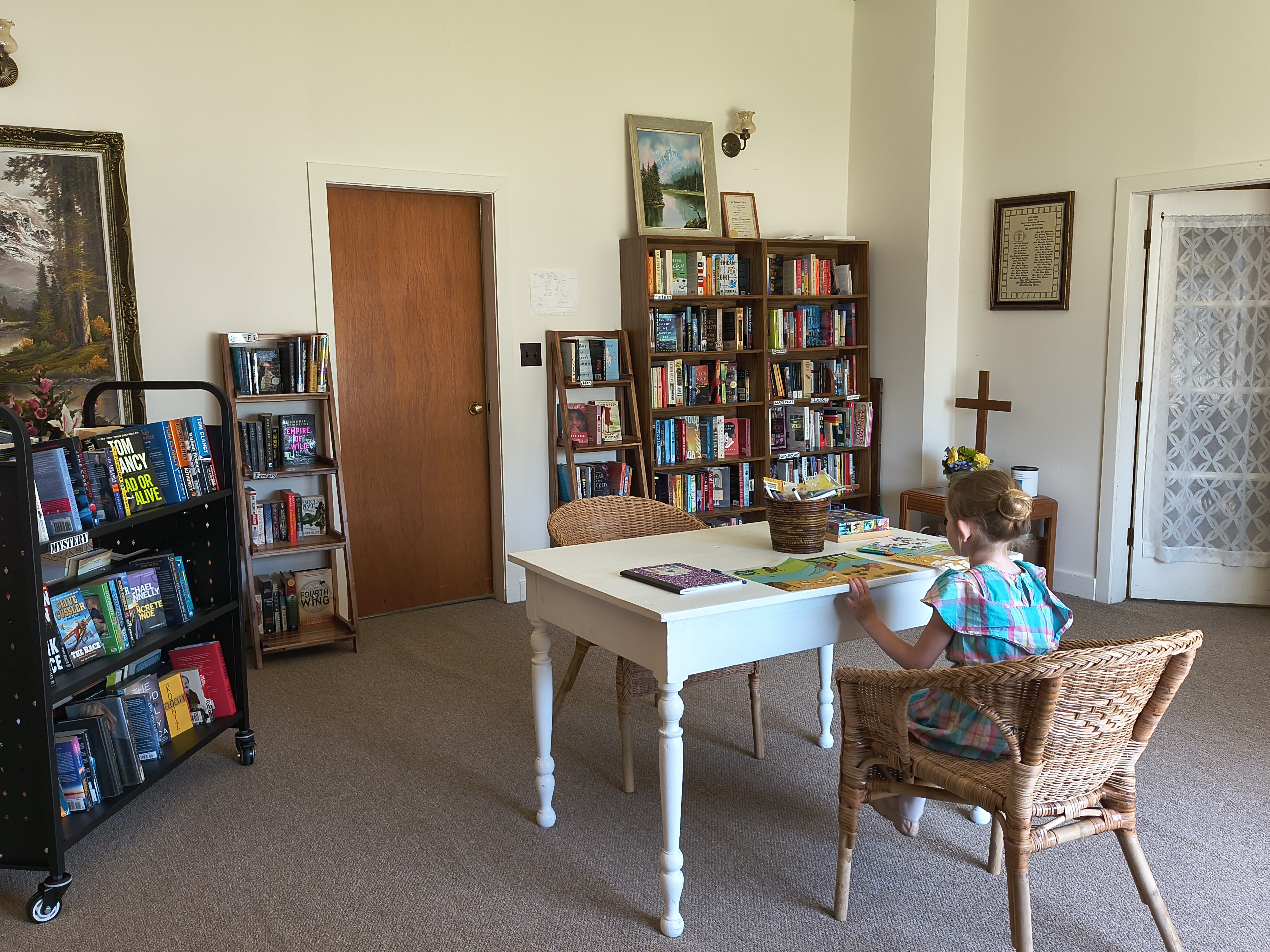 Inside the Matsqui Village Book Corner