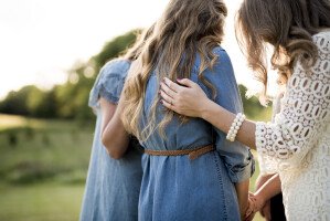 Women Praying