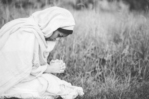 Mary Praying (20)