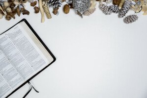 Christmas Background Bible Flatlay (10)